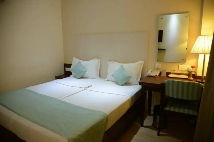 Hotel Rajmahal