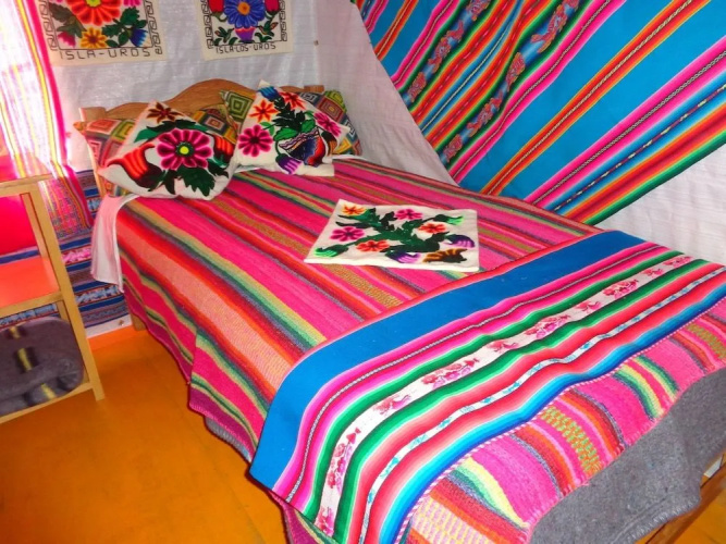 Uros Suma Uro Lodge