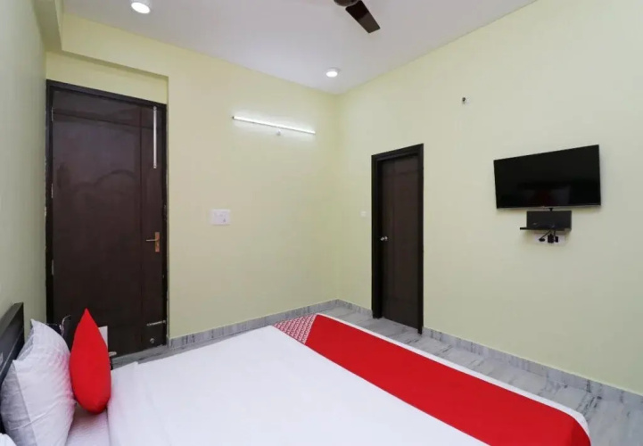 OYO 18899 Delight Inn