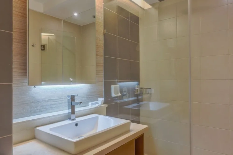 2 Bedrooms Suite with balcony