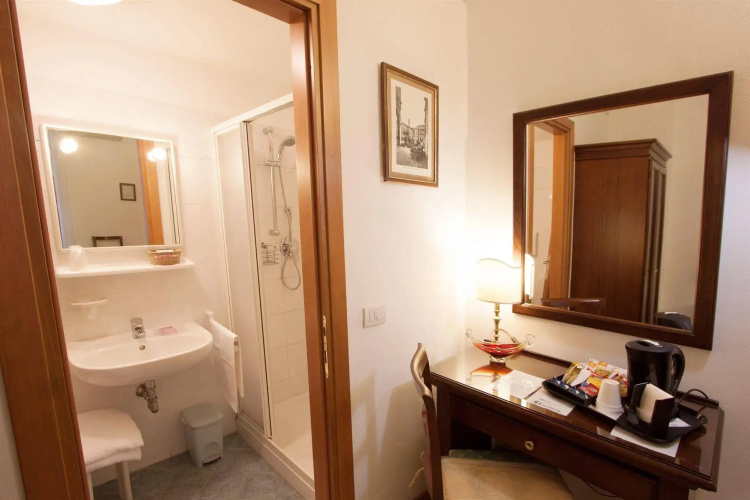 Casa Cosmo Lodging House