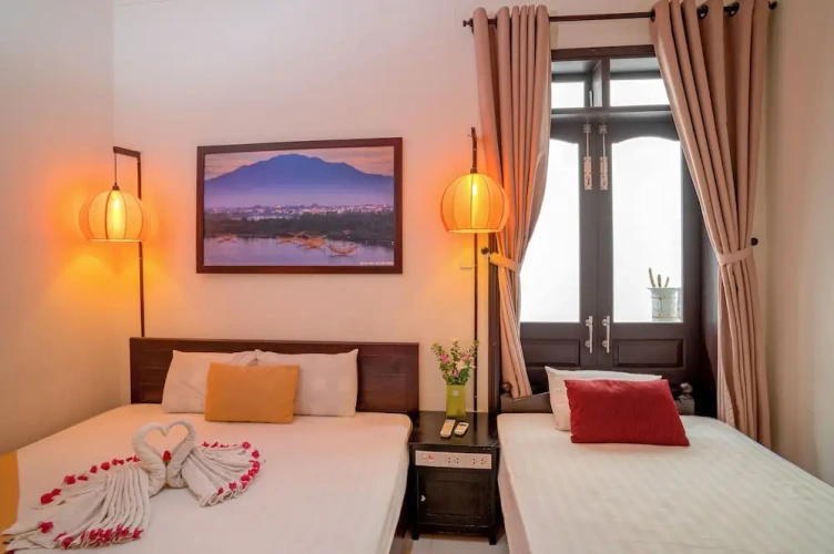 Standard Triple room