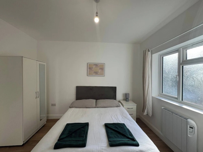 Charming Wallington Apartment With Hot Tub