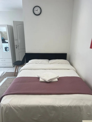 Redbridge Studio Retreat