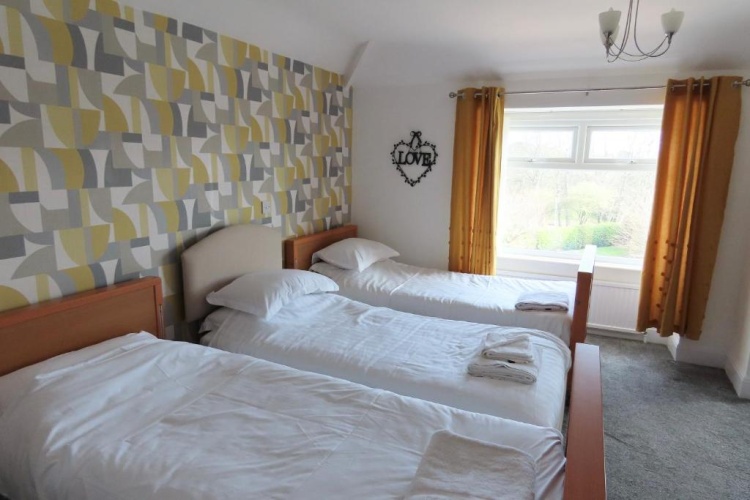 Deluxe Family Suite