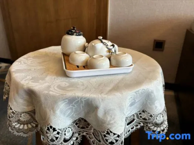 Maison Realm Hotel