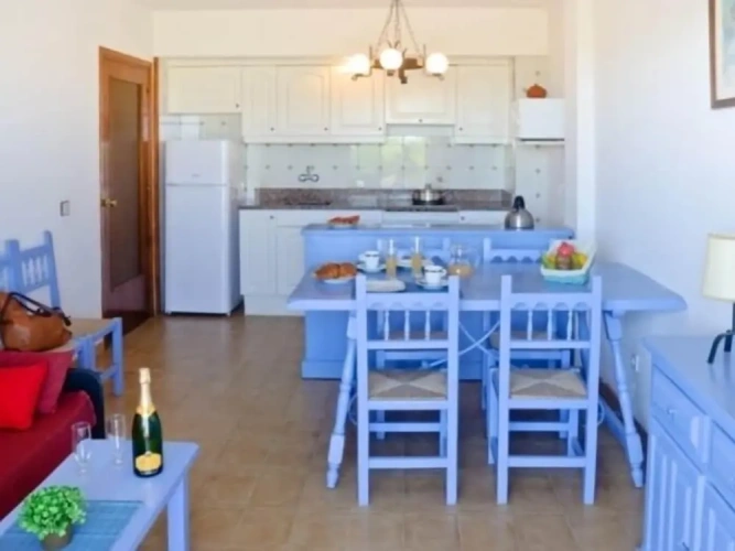 2 Bedrooms Apartment with balcony