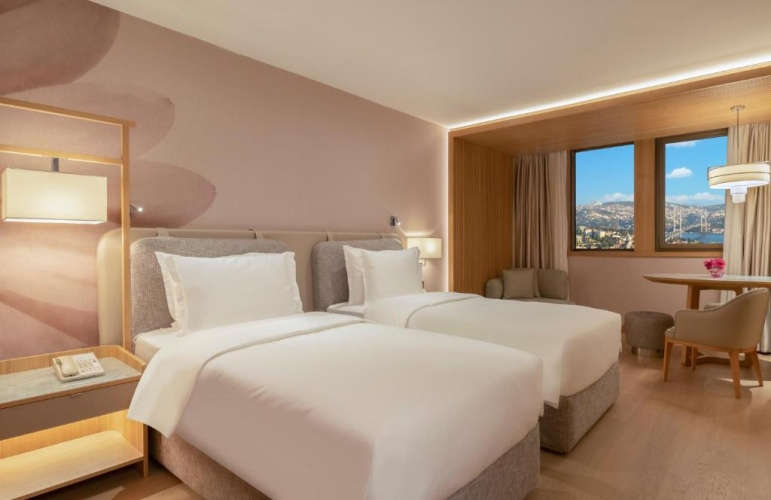 Deluxe Twin room with Bosphorus view