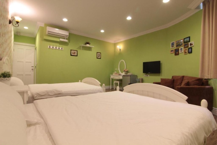 Standard Quadruple room