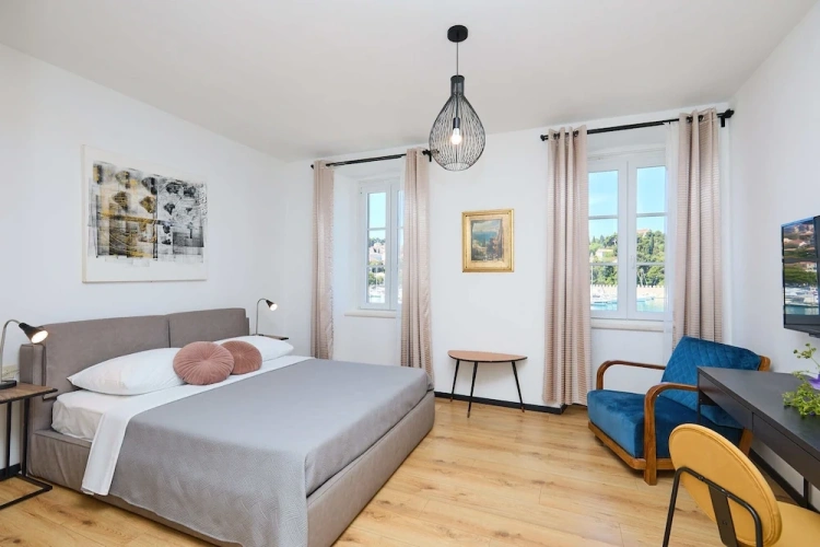 Comfort room