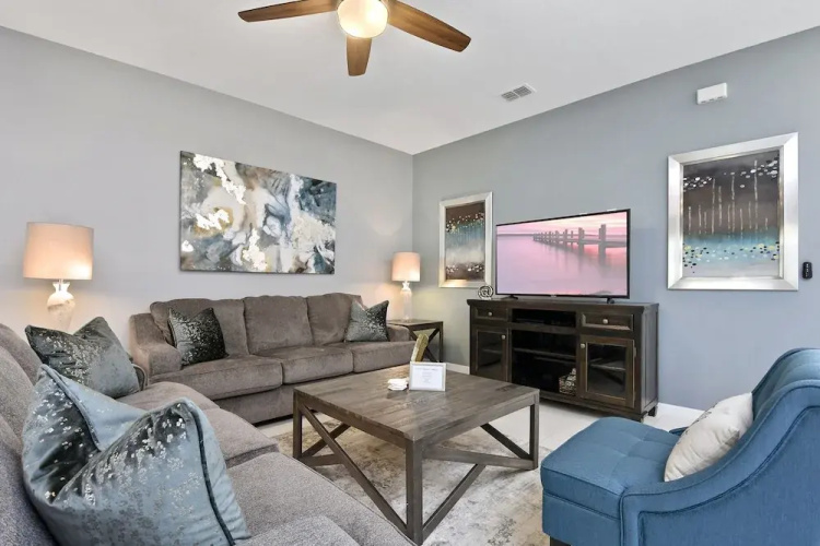 4 Bed Home Splash Pool at Solara