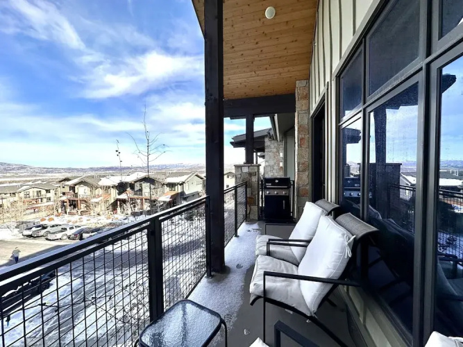 Blackstone Overlook 312 2 Bedroom Condo
