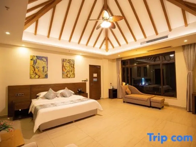 2 Bedrooms Presidential Duplex Suite with sea view
