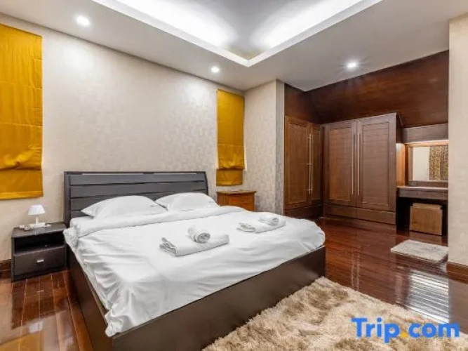 3 Bedrooms Luxury Villa