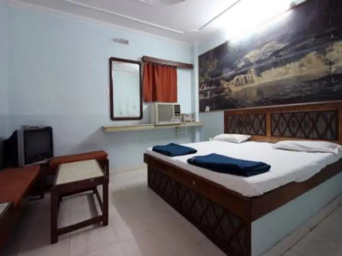 Hotel Dharamlok