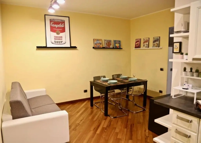 2 Bedrooms Apartment