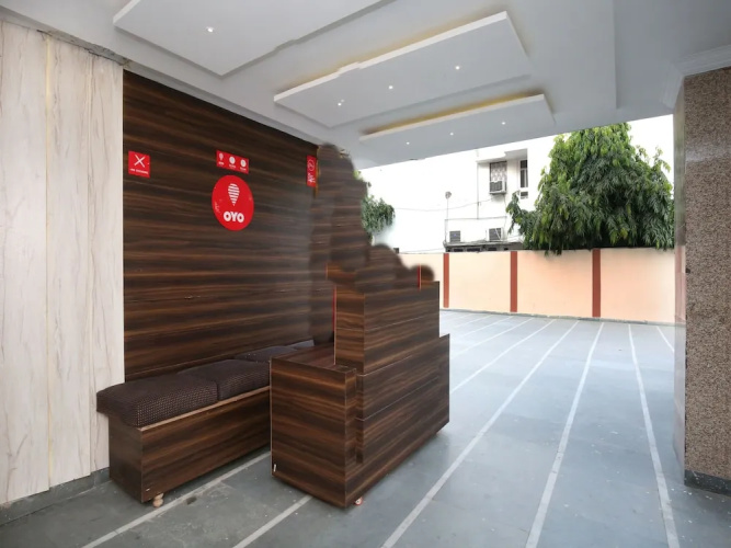 OYO 9727 Hotel Welcome Inn 2