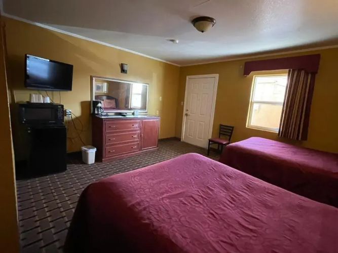 Budget Inn