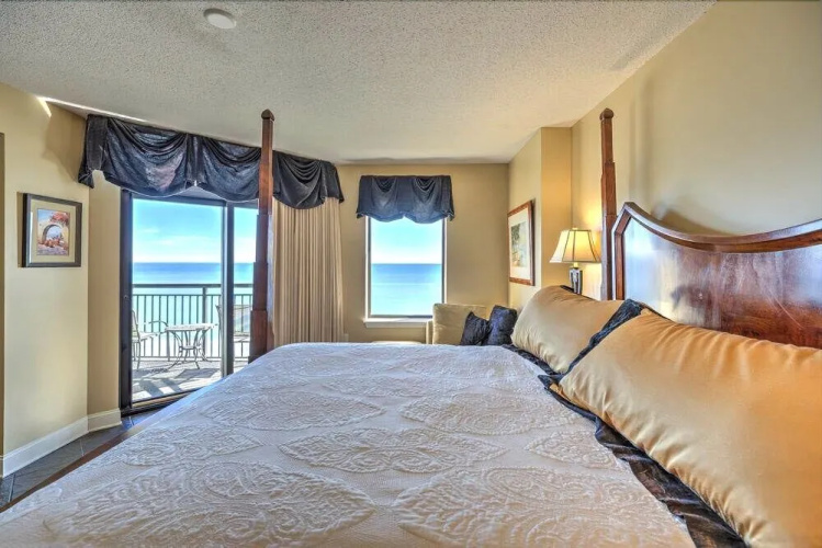 South Wind Penthouse 3 - 4 Br Condo