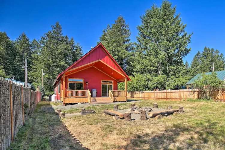 Rustic Cabin Near Mt Rainier: Fire Pit & Bbq!