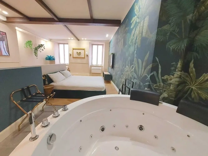 Luxury Suite