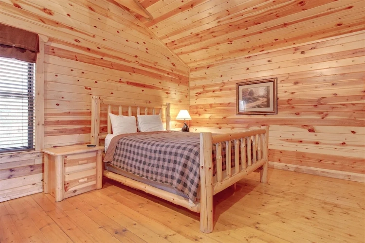 3 Bedrooms Studio