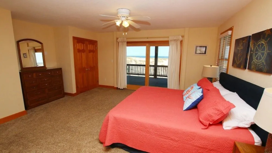 Beauty & The Beach - 5 Br Home