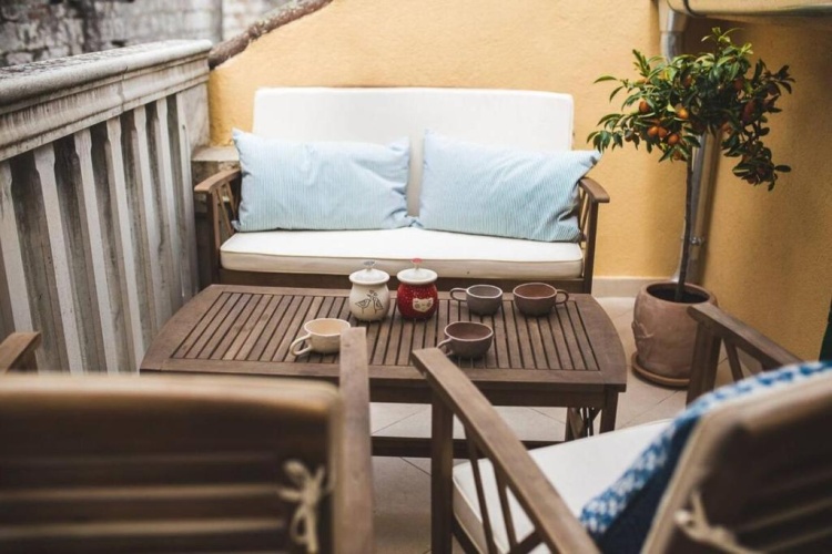 1 Bedroom Apartment with balcony and with view