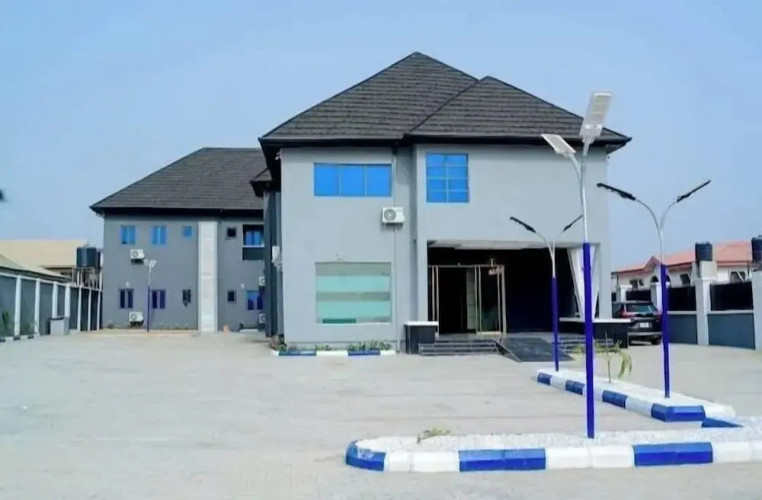 Mainstay Luxury Apartments