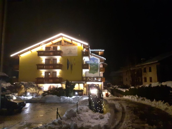 1 Bedroom Apartment with balcony