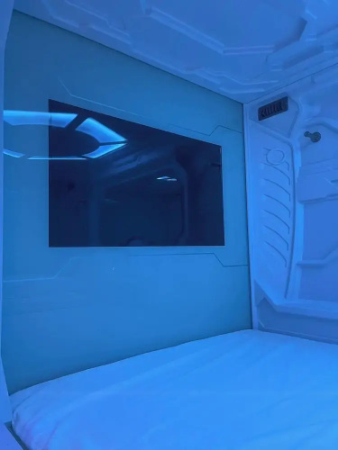 Jianpuke Space Capsule Backpacker Hostel