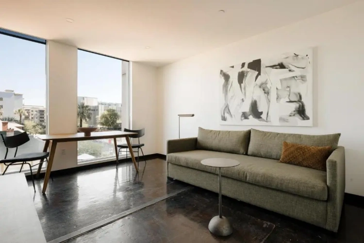 1 Bedroom Apartment