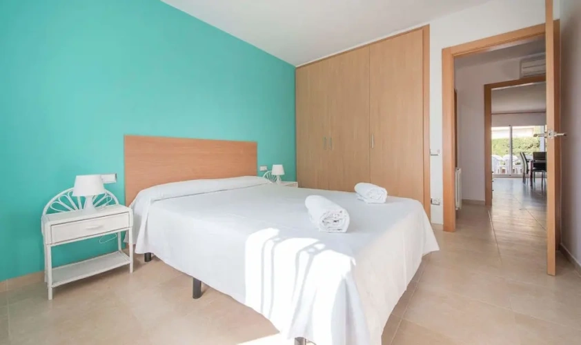 3 Bedrooms Apartment