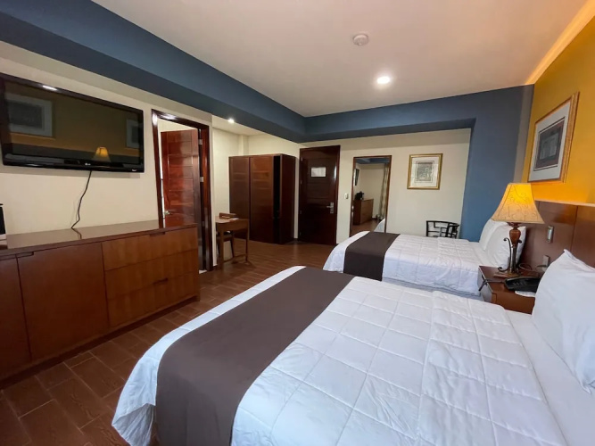 Hotel Uttsa Inn
