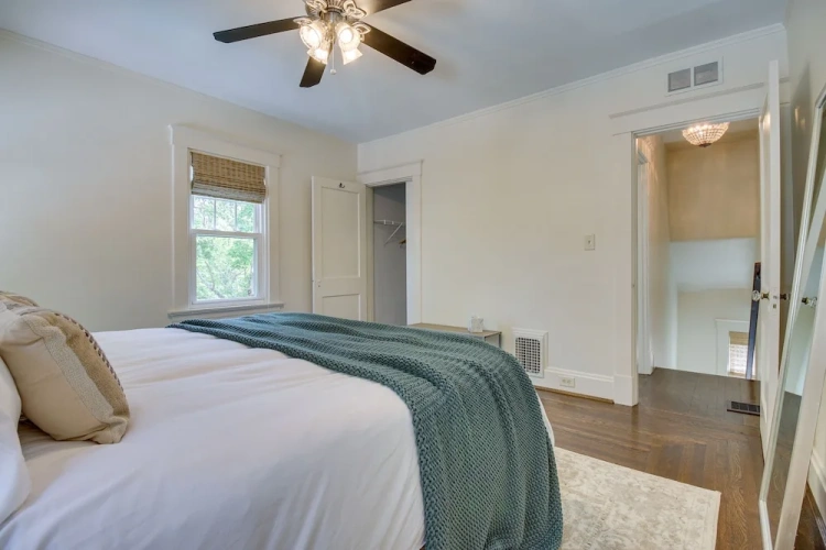 2 Bedrooms Cottage