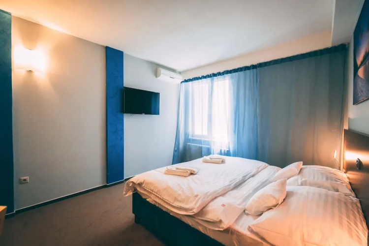 Boutique HOTEL 11