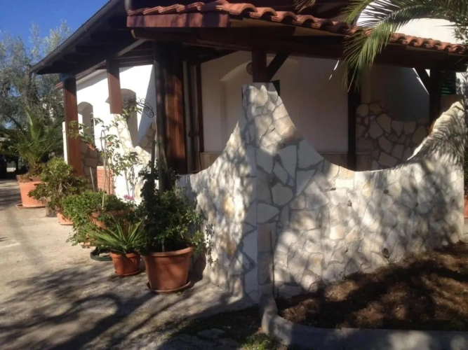 2 Bedrooms Cottage