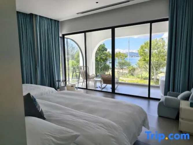 Standard Twin Family room with balcony and with sea view