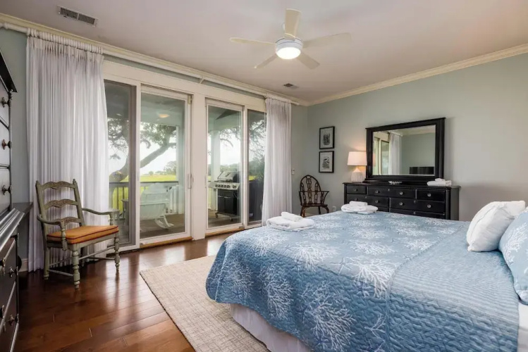 111 Cardinal Crest