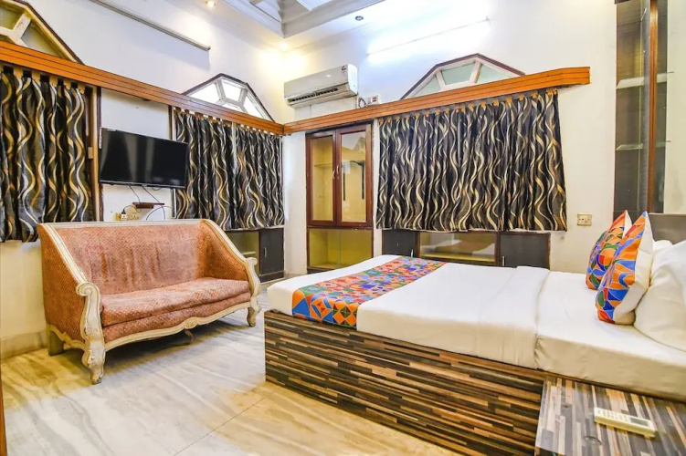 Fabexpress Avenue Villa