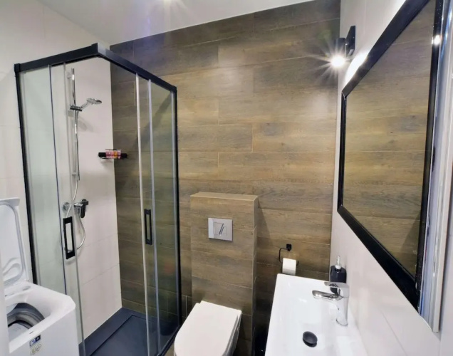 Large, 2-story Holiday Home, Sauna, Jacuzzi
