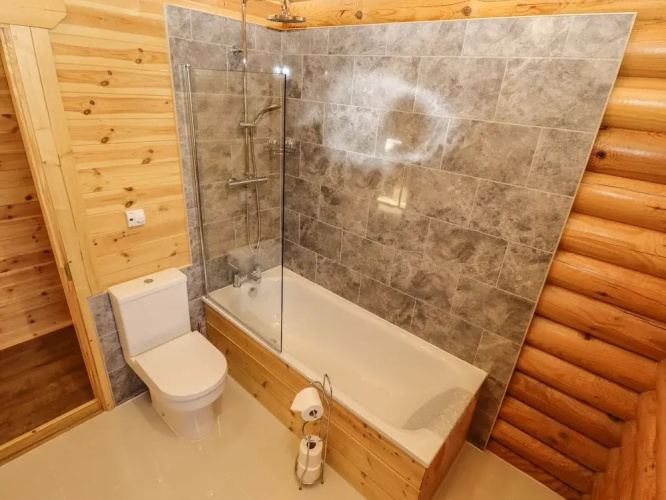 Pine Lodge