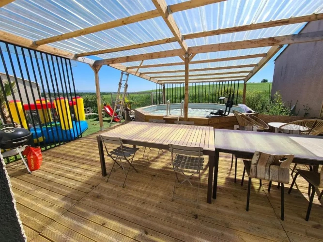 3 Bedrooms Villa