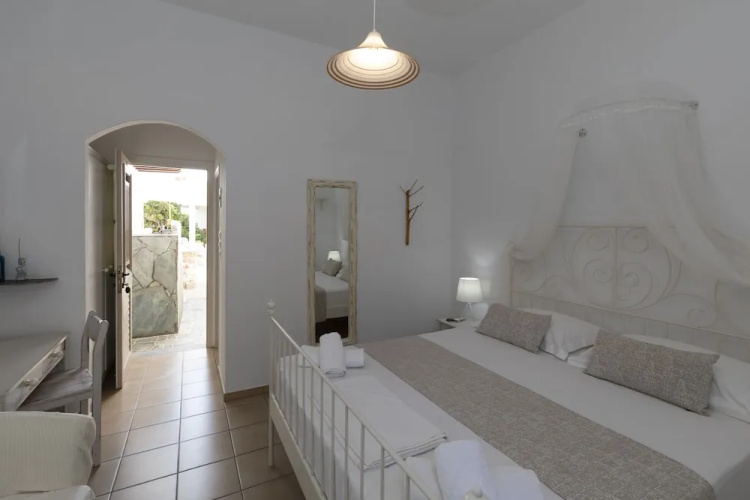 Irini Pension