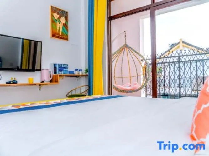 1 Bedroom Standard Double room with city view