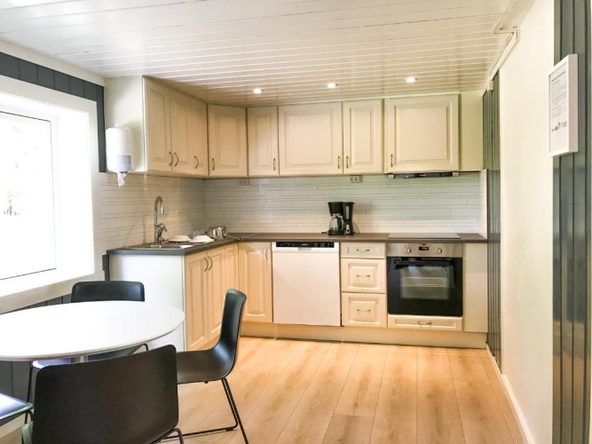 3 Bedrooms Cottage