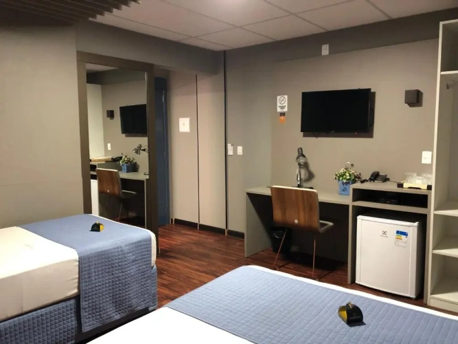 Standard Triple room