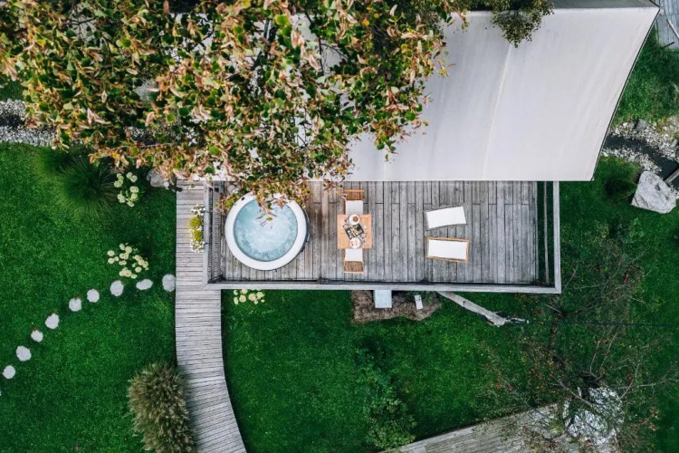 Chateau Ramšak, vineyard glamping resort