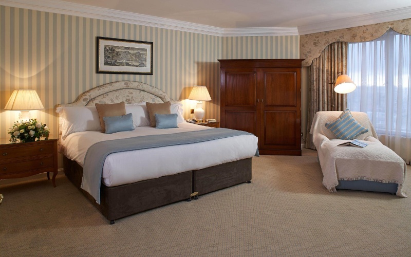 2 Bedrooms Luxury Apartment