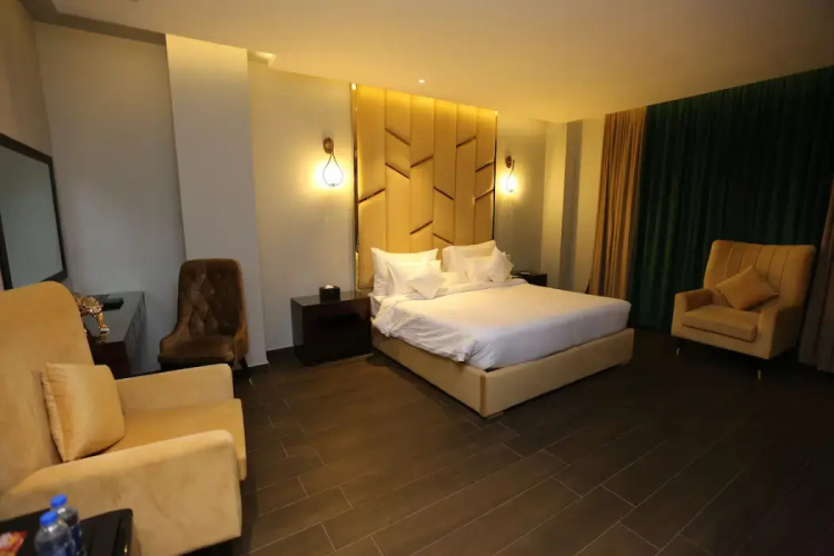 The Orchard Hotel